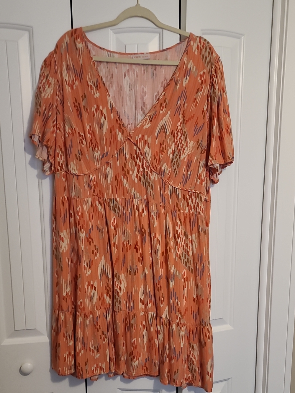 Knox Rose Coral Patterned Casual V-Neck Dress